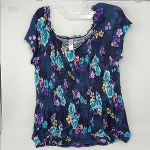 Girl’s shirt. Justice brand